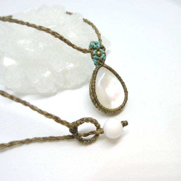 マザーオブパール マクラメ編みネックレス 3枚目の画像