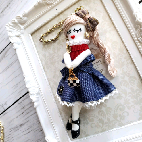 ニットとデニムスカートのルルベちゃん（ロングヘア） バッグチャーム 