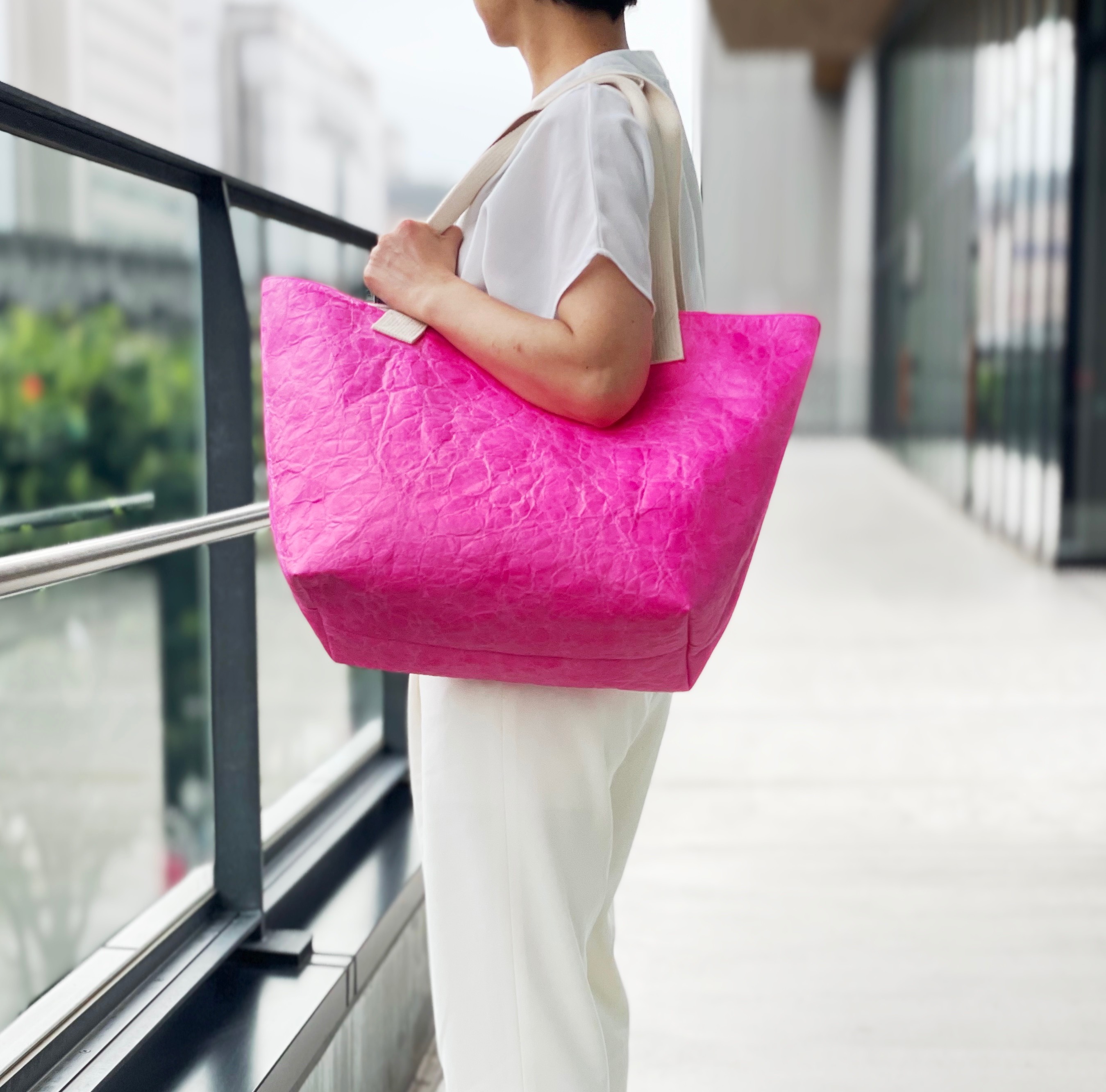 特殊軽量素材 シワ加工ビッグトート(ピンク)