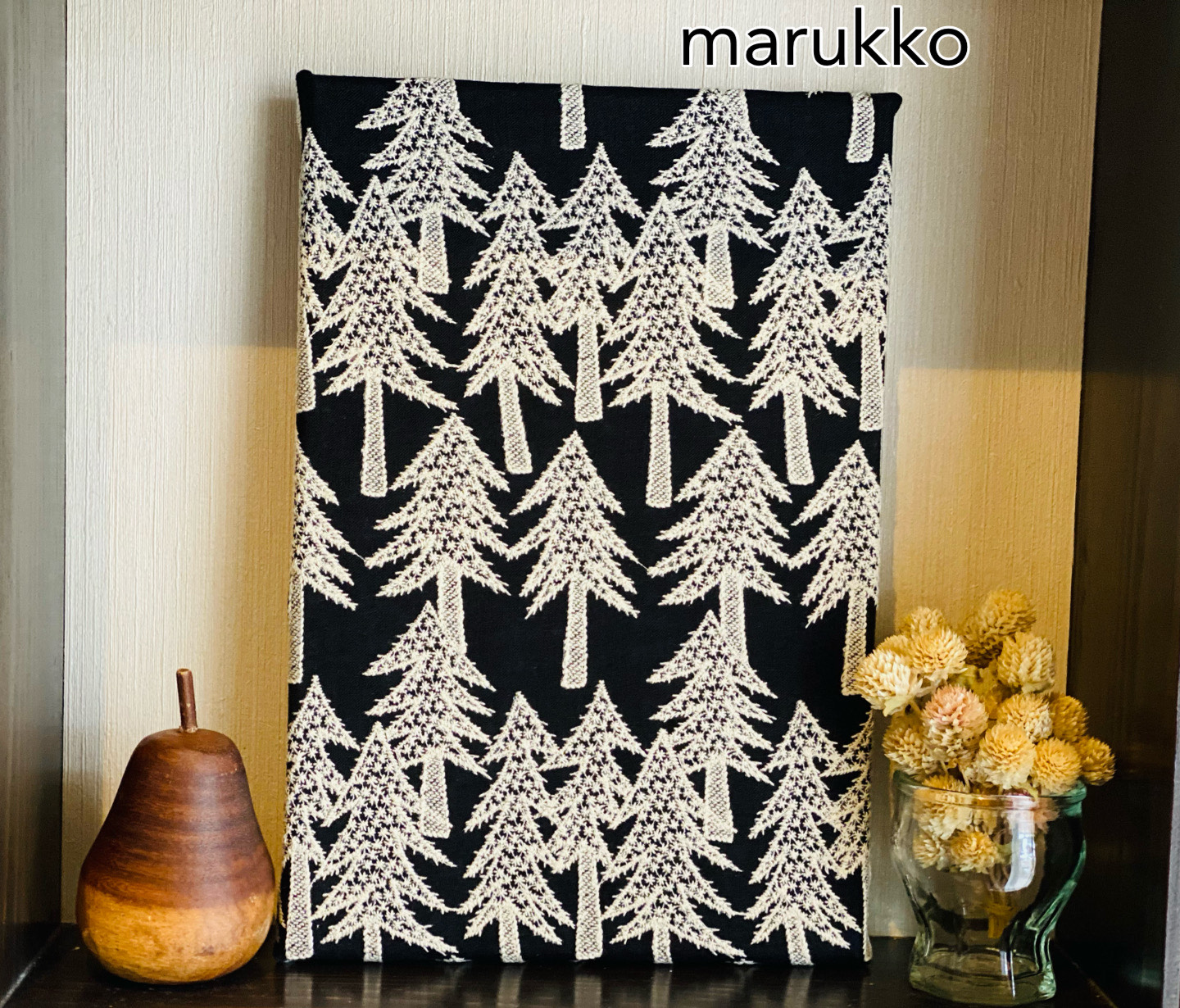 刺繍　ファブリックパネル