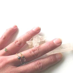 ブラックダイヤモンド１４ＫＧＦチェーンの指輪＋天然水晶原石 5枚目の画像