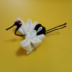 つまみ細工の鶴⁑受注制作♫ 2枚目の画像