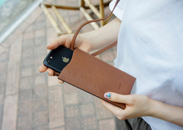 iphone 十字紋牛革 手機袋 第7張的照片