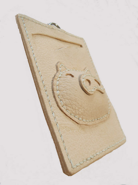 ブタ革のブタ顔のパスケース　ナチュラル 2枚目の画像