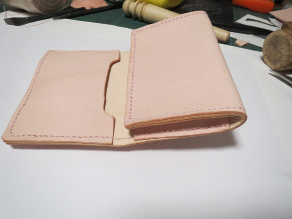 ブタ革のブタ顔のカードケース　ピンク 3枚目の画像