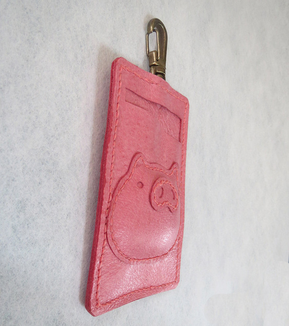 ブタ革のブタ顔のパスケース  ピンク 2枚目の画像