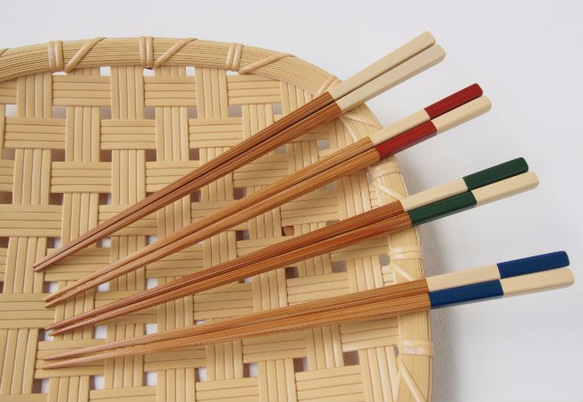 竹・自然塗料箸　05-22-VA  茜（あかね） 3枚目の画像