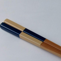 竹・自然塗料箸　05-22-VA  瑠璃紺（るりこん）　 1枚目の画像