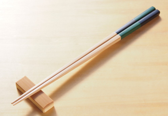 竹製・自然塗料箸　05-22-CH  エメラルド 1枚目の画像