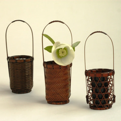 ミニチュア花籠　ムツメ（竹製花器・一輪挿し） 2枚目の画像