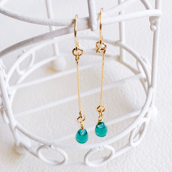 送料無料☆ティアドロップピアス♪樹脂ノンホールピアスに変更可♪ 1枚目の画像