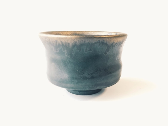 装飾的な黒と金の陶器ボトル Japan Pottery Net / 黒磁金・プラチナ箔巧彩縒小壺