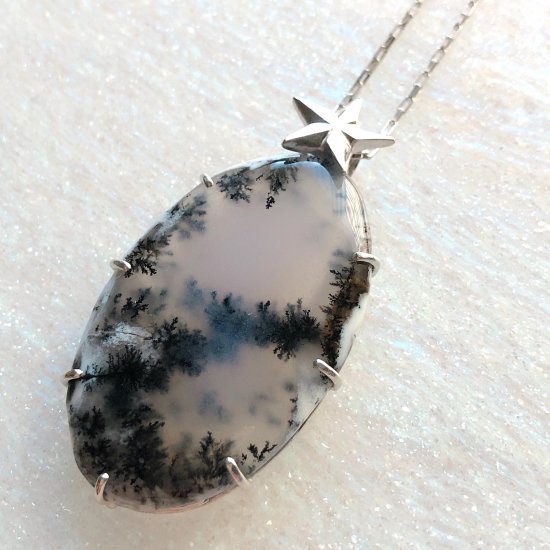 白い森のペンダント(C)* Dendritic Opal & Silver925 *