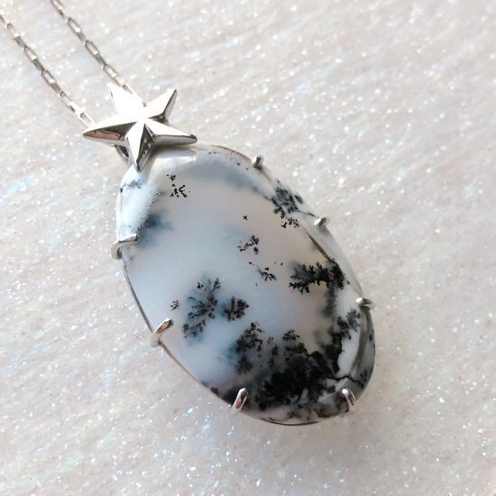 白い森のペンダント(D)* Dendritic Opal & Silver925 *