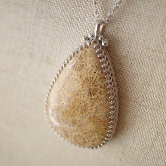 フォッシルコーラル ペンダント(pear) silver925