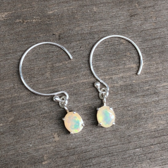 エチオピアンオパール ピアス（ミルキー）silver925