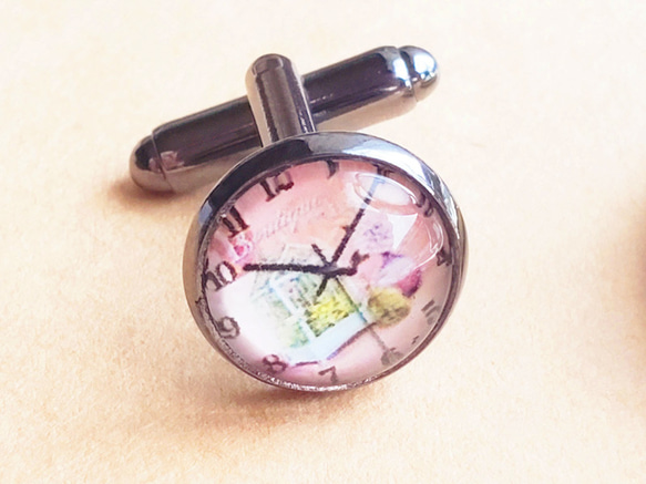 時計文字盤カフスボタン　桜色 2枚目の画像