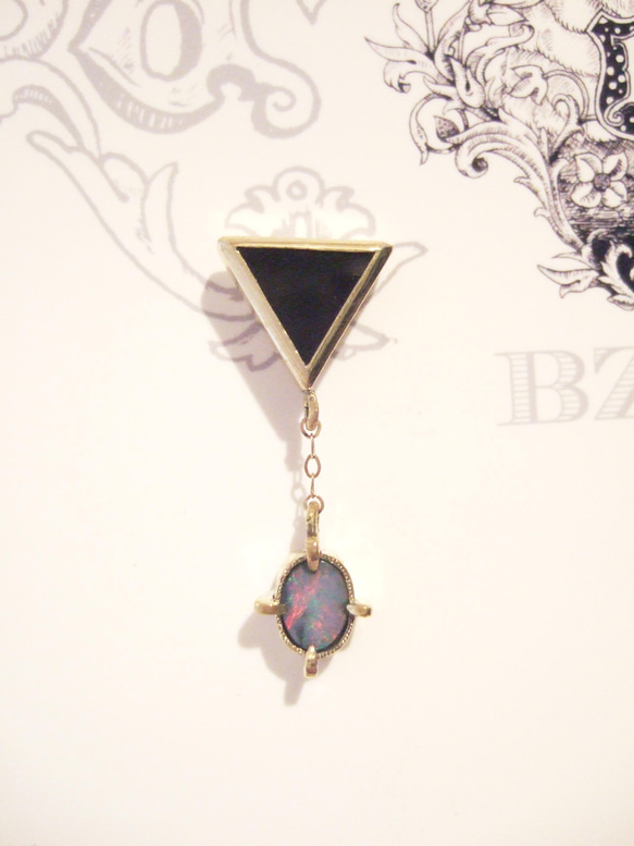 Antique Triangle Pierce 3枚目の画像