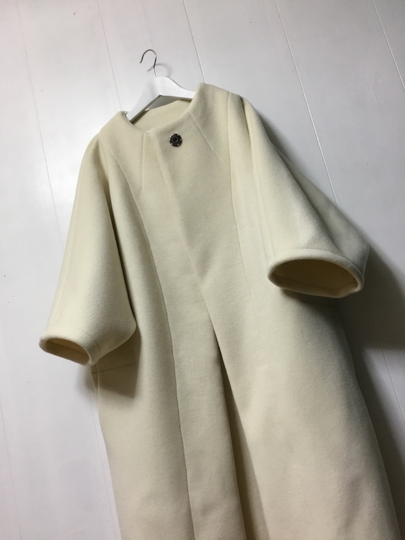 Alumu. メルトントップス　beige 厚地〜ウール混ソフトメルトン〜ドルマンスリーブコート◾️オフ
