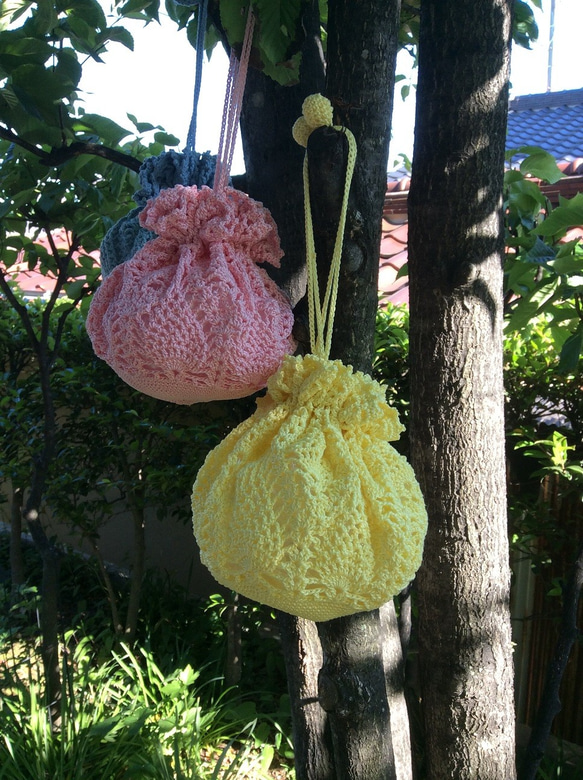 ハンドメイド　かぎ針編み　可愛い巾着袋　ピンク 2枚目の画像