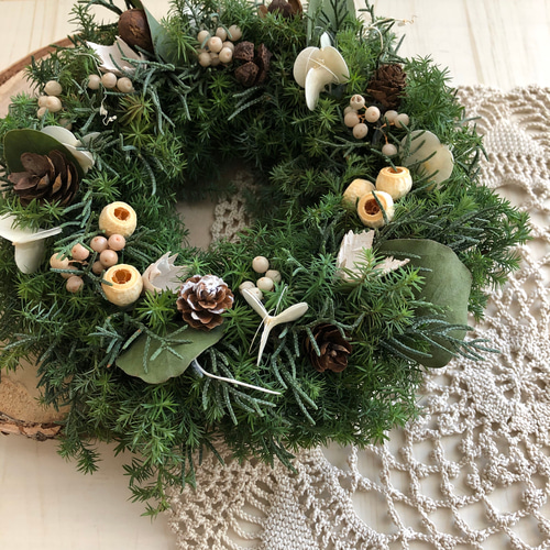 サイズ選べる】フレッシュグリーンのクリスマスリース〜white brown