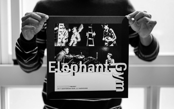 ElephantGym 大象體操 音樂廳巡迴 Miniphotobook フィルム   モノクロ  攝影写真集 第8張的照片