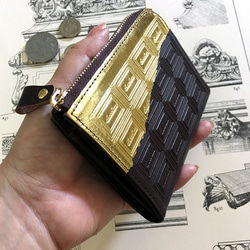 革のビターチョコ・ファスナーミニ財布（金の包み紙） 4枚目の画像
