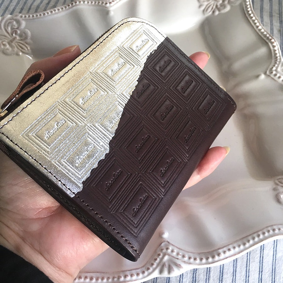 革のビターチョコ・ファスナーミニ財布（銀の包み紙 6枚目の画像