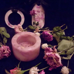 【Miss Jo工藝香氛蠟燭】花透玫瑰花心香磚燭窩/燭台 第2張的照片