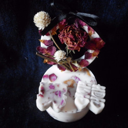 【Miss Jo工藝香氛蠟燭】玫瑰花海之婚禮的祝福玫瑰花磚燭窩+玫瑰花囍字 第5張的照片