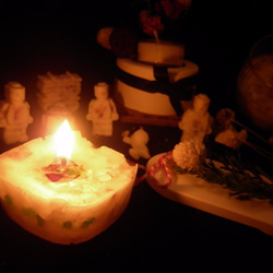 【Miss Jo工藝香氛蠟燭】花透琉璃玫瑰花心聖誕款蠟燭 &香氛杏子小蒼蘭 第2張的照片