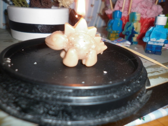 [ミス・ジョークラフト香りのキャンドル]ベビーブルー赤ちゃん恐竜の誕生日パーティーマカロンカラーハッピーバースデー 2枚目の画像