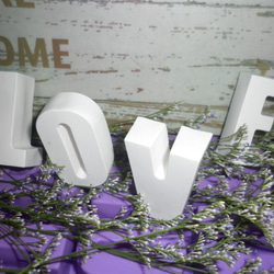 【Miss Jo工藝香氛蠟燭】婚禮的祝福告白字母之L.O.V.E香氛瓷 (白色款) 第2張的照片
