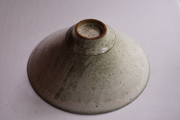 【SALE対象商品】【50％OFF】白釉 碗皿 22cm 4枚目の画像