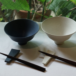 【Creema限定セット販売】【夫婦茶碗＋箸置き】白墨&鏡水 茶碗 13cm 1枚目の画像