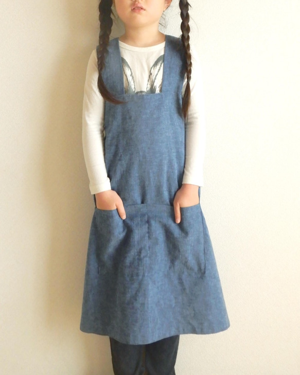 ベルギーリネン　シンプルな子供のエプロン１２０〜１４０㎝　 2枚目の画像