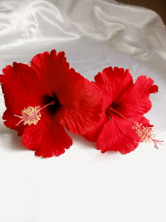 ハイビスカス 花ピン♡3つセット ハイビスカス 花ピン♡3つセット