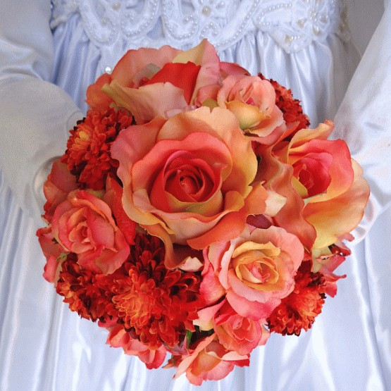 オレンジローズとマムのラウンドブーケ　前撮り・リゾート婚・トスブーケにも！　ブーケスタンド付