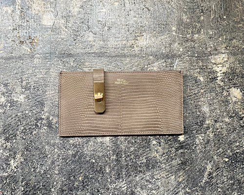 m.u.l 長財布　牛革オイルレザー　金具ヴィンテージマットゴールド m.u.l 長財布 牛革オイルレザー 金具ヴィンテージ マットゴールド