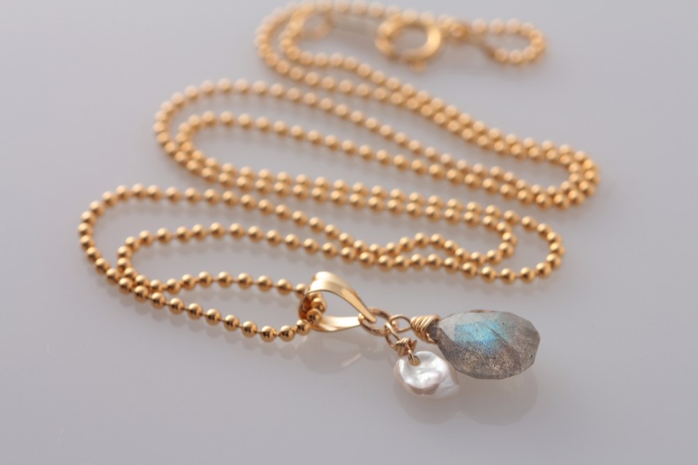 cn056 ラブラドライトと淡水パールのネックレ(14kgf)