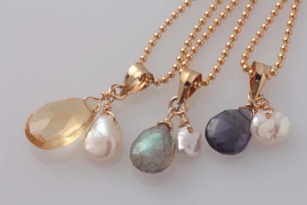 cn056 ラブラドライトと淡水パールのネックレ(14kgf)