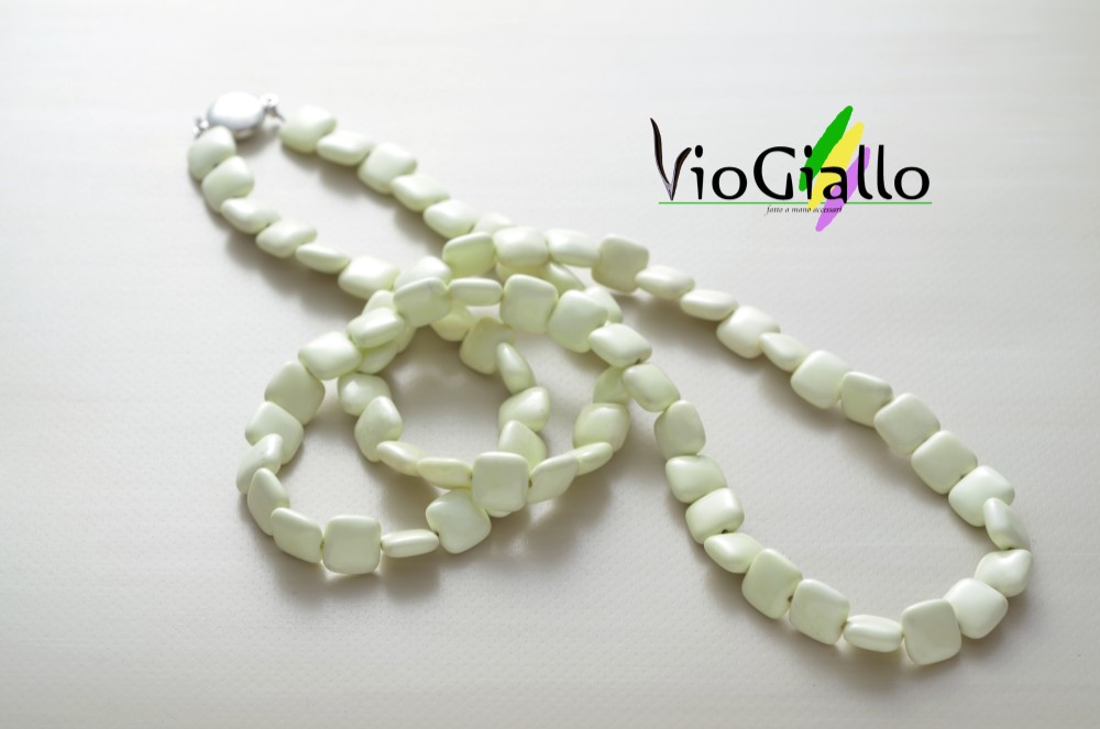 レモンクリソプレーズ(スクエア)のロングネックレス