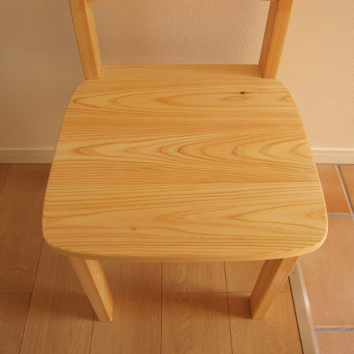 ひのき 幅が広めの 手作り椅子 ひのき 幅が広めの 手作り椅子