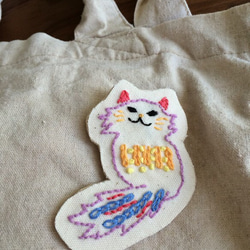 ネコ刺繍ブローチ 3枚目の画像