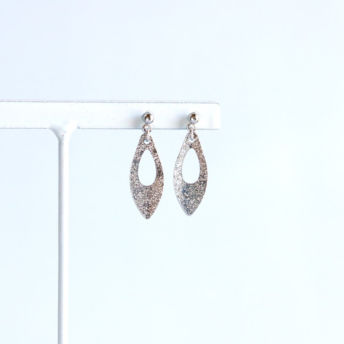ハートシルバー(Y) 2Way ピアス ホワイト Amazon | SWAROVSKI スワロフスキー ピアス ハートアンド