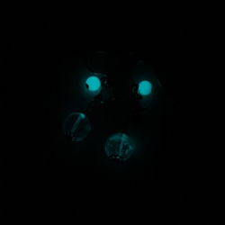 星とスワロの蓄光ラウンドピアス/p495 4枚目の画像