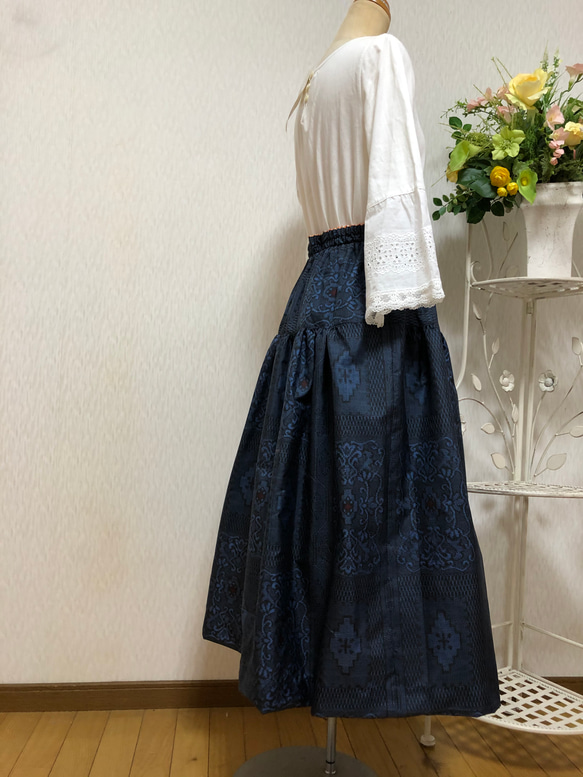 着物リメイク　大島紬のティアードスカート　藍 2枚目の画像