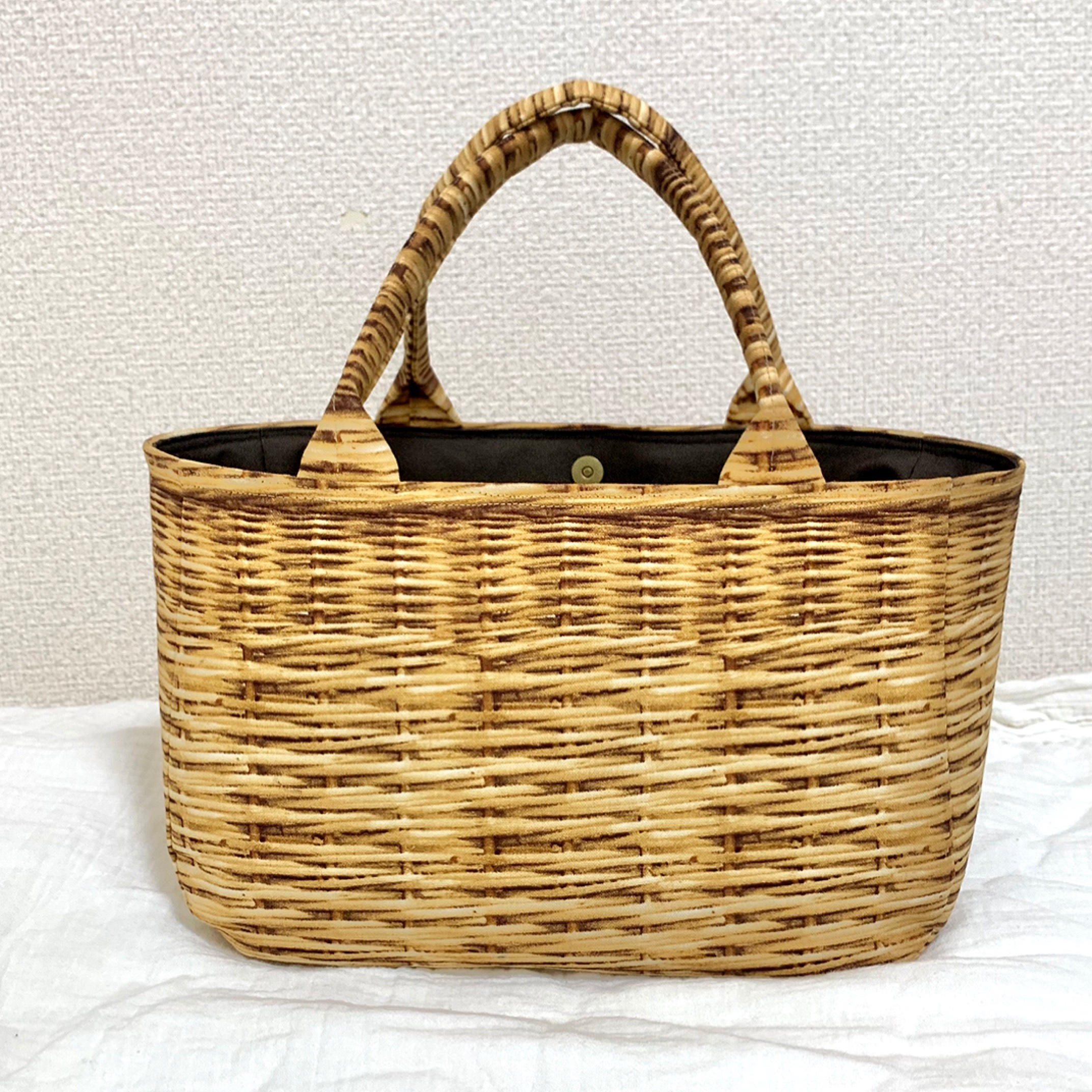 【Vasana】ハンドメイド カゴバッグ ちょうどいいサイズ感★ Vasana】ハンドメイド カゴバッグ ちょうどいいサイズ感☆