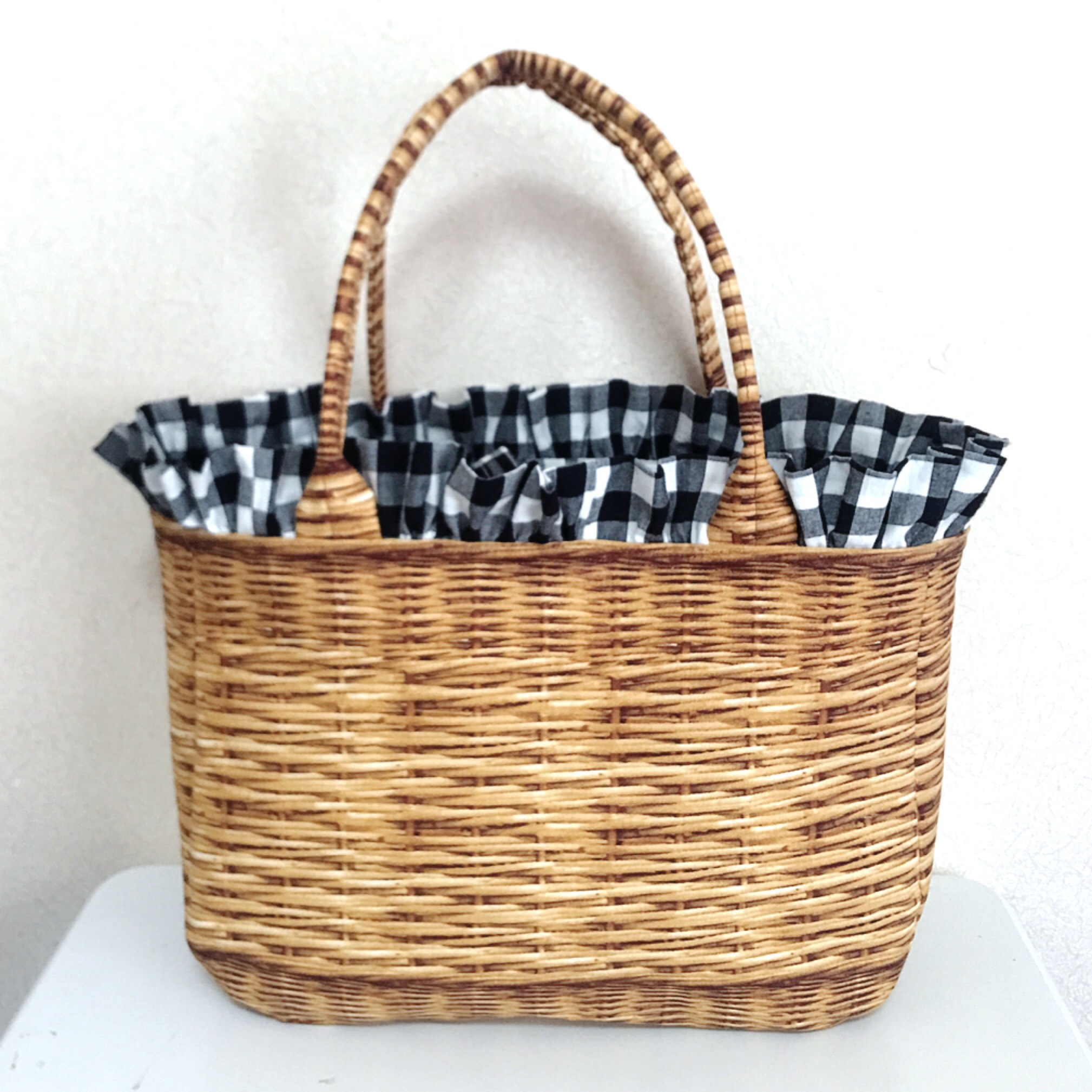 さえら◇アンリコ◇フリルたっぷり◇かごバッグ◇美品