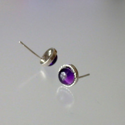 二月生日石天然紫水晶雕刻耳釘穿孔 第2張的照片